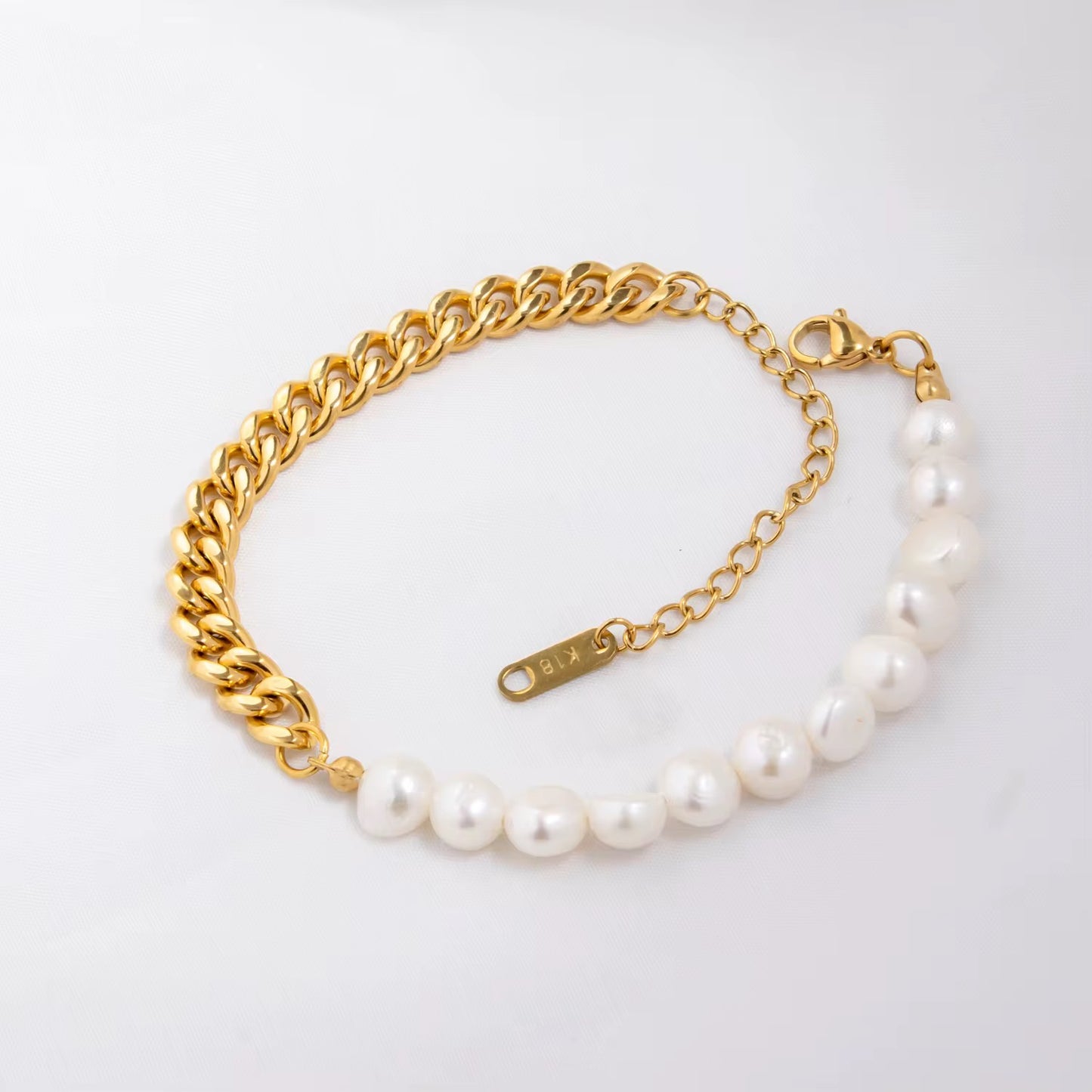 Chunky Freshwater Pearl & Cuban Chain Bracelet | 18K Gold Plated Steel | Adjustable 6"-8"